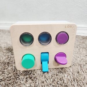 LOVEVERY Thinker Play Kit SENSORY SWITCHBOARD Toddler TOY